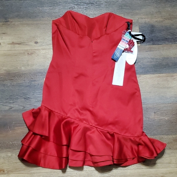 Alfred Angelo For Disney Collection Red Asymmetrical Ruffled Cocktail Dress - Picture 10 of 10